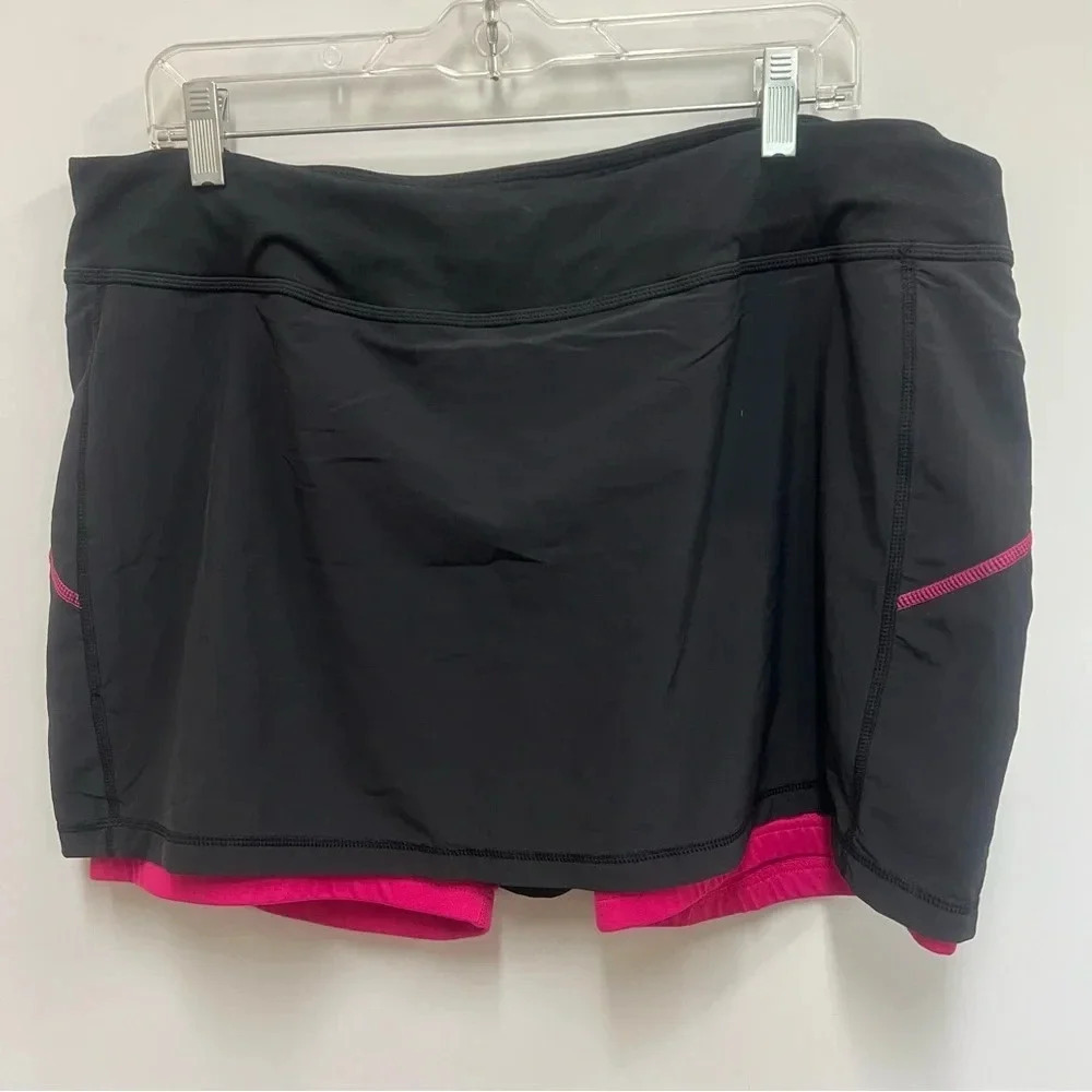 Ryka grey skort with hot pink shorts pocket in skirt and shorts size 2X